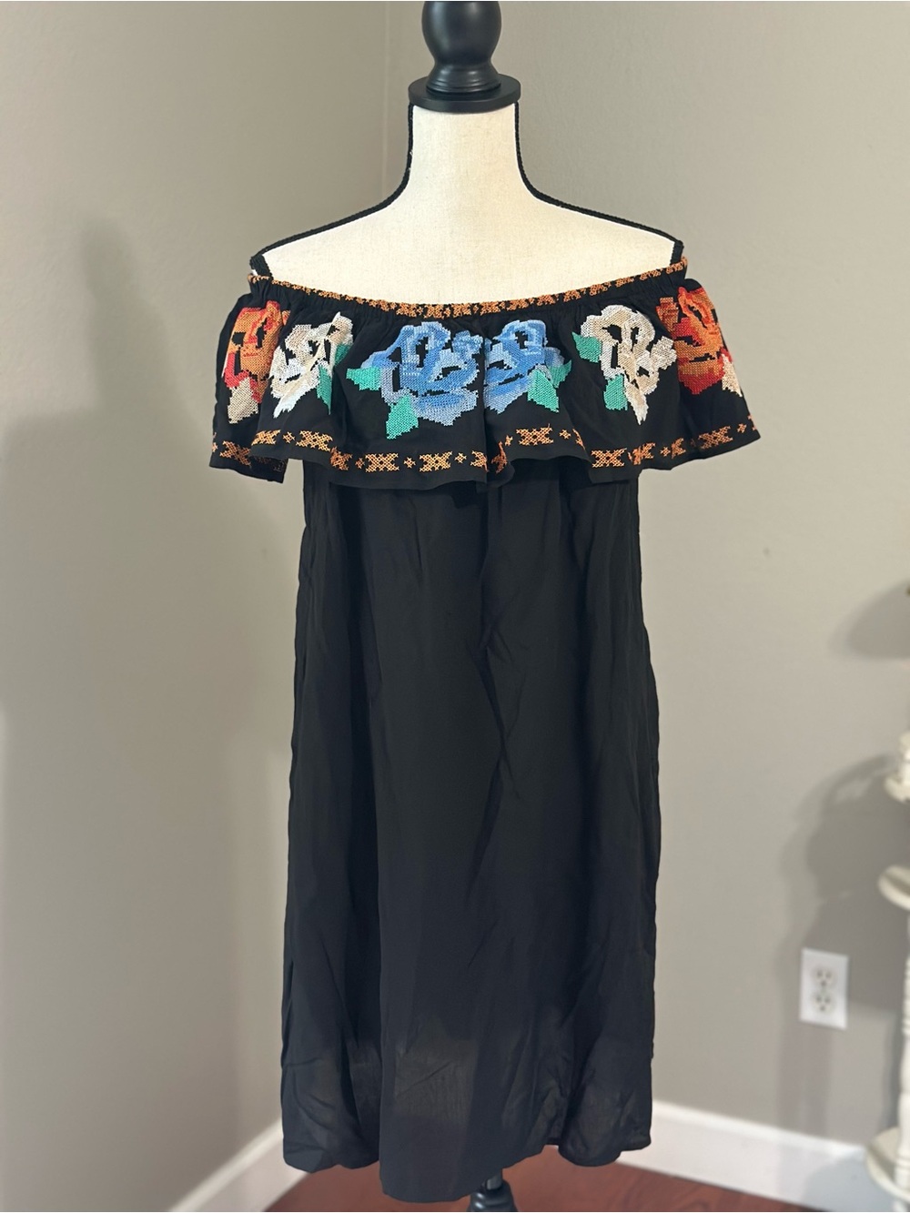 Mexican Black Off-Shoulder Dress Stitched Floral Embroidery Festival Fairy